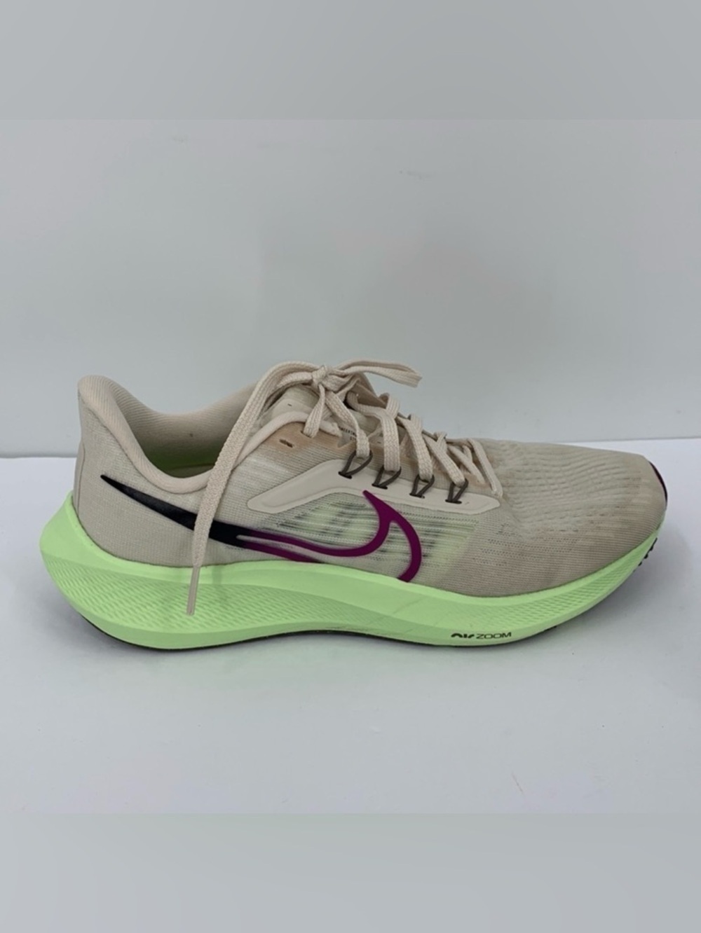 Nike Air Zoom Pegasus 39 Running Shoe sneaker tan green ombre swoosh women 7.5